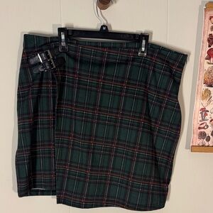 Disturbia Dark Green Plaid Mini Skirt with Buckles